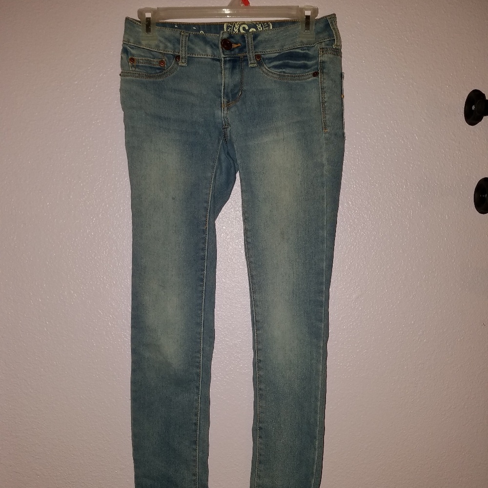🌞 SO Brand Jeggings size 0 blue jeans